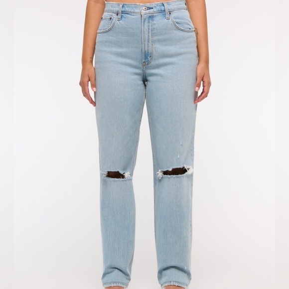 Abercrombie & Fitch '90s Straight Ultra High Rise Jeans - Picture 2 of 10